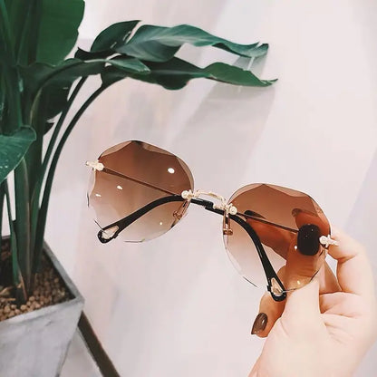 Women's Cut Edge Sunglasses with Mirror Finish